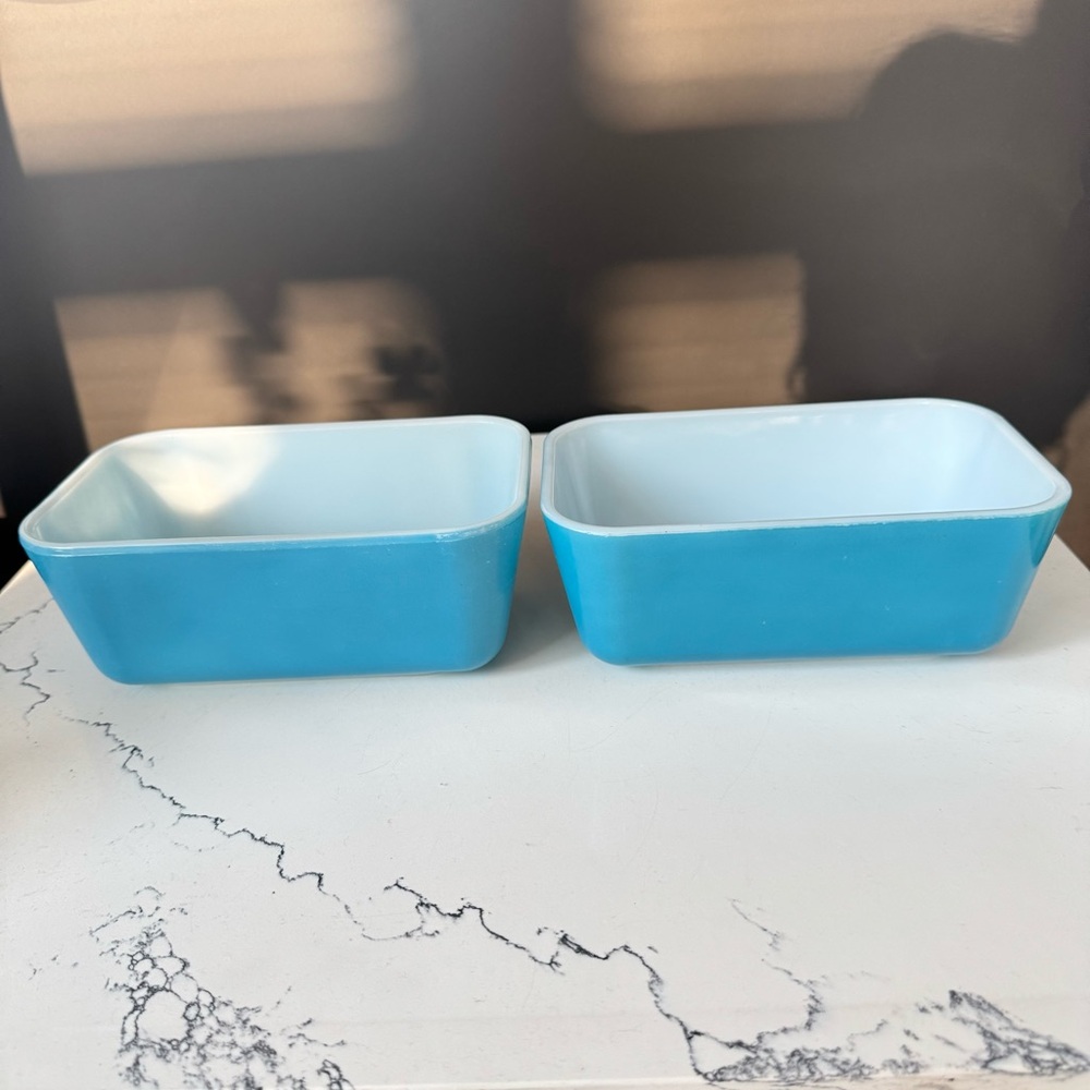 Vintage Pyrex Blue & White 502 + 502-B Refrigerator Dishes Fridgies